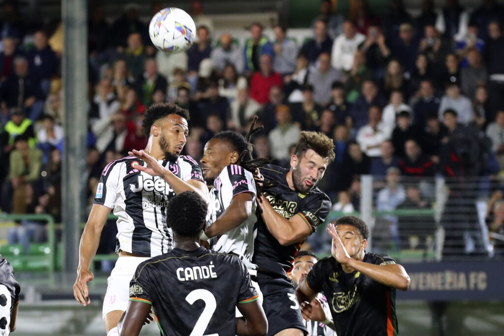 serie a juve va in champions e la roma in europa salvezza per il lecce da Lapresse.it serie a juve va in champions e la roma in europa salvezza per il lecce