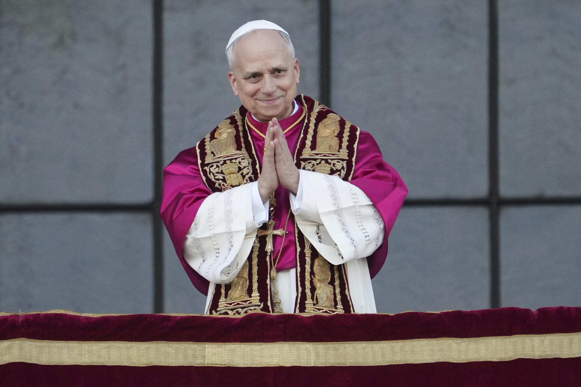 Papa Leone XIV ai romani: “Vi amo e voglio entrare al vostro servizio”