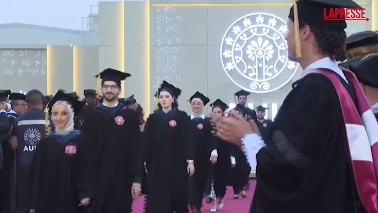 Iraq, l’Università Americana a Baghdad festeggia i primi laureati Iraq, l’Università Americana a Baghdad festeggia i primi laureati