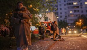 Ucraina, attacchi russi su Kiev e altre regioni: almeno 12 morti