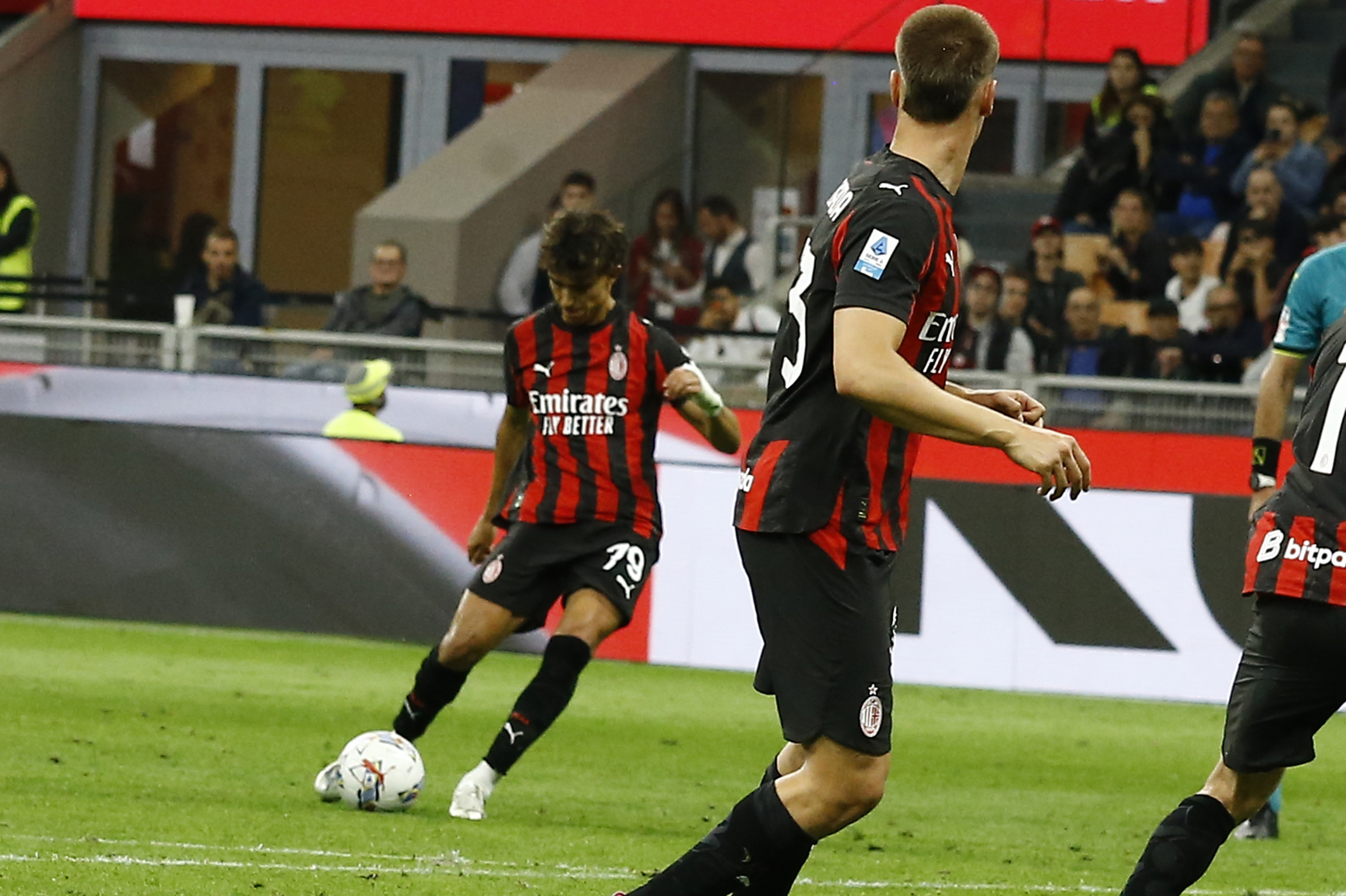 Milan-Monza 2-0, vittoria rossonera tra le contestazioni dei tifosi