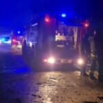 Droni russi su Odessa: le immagini dei Vigili del fuoco tra le case