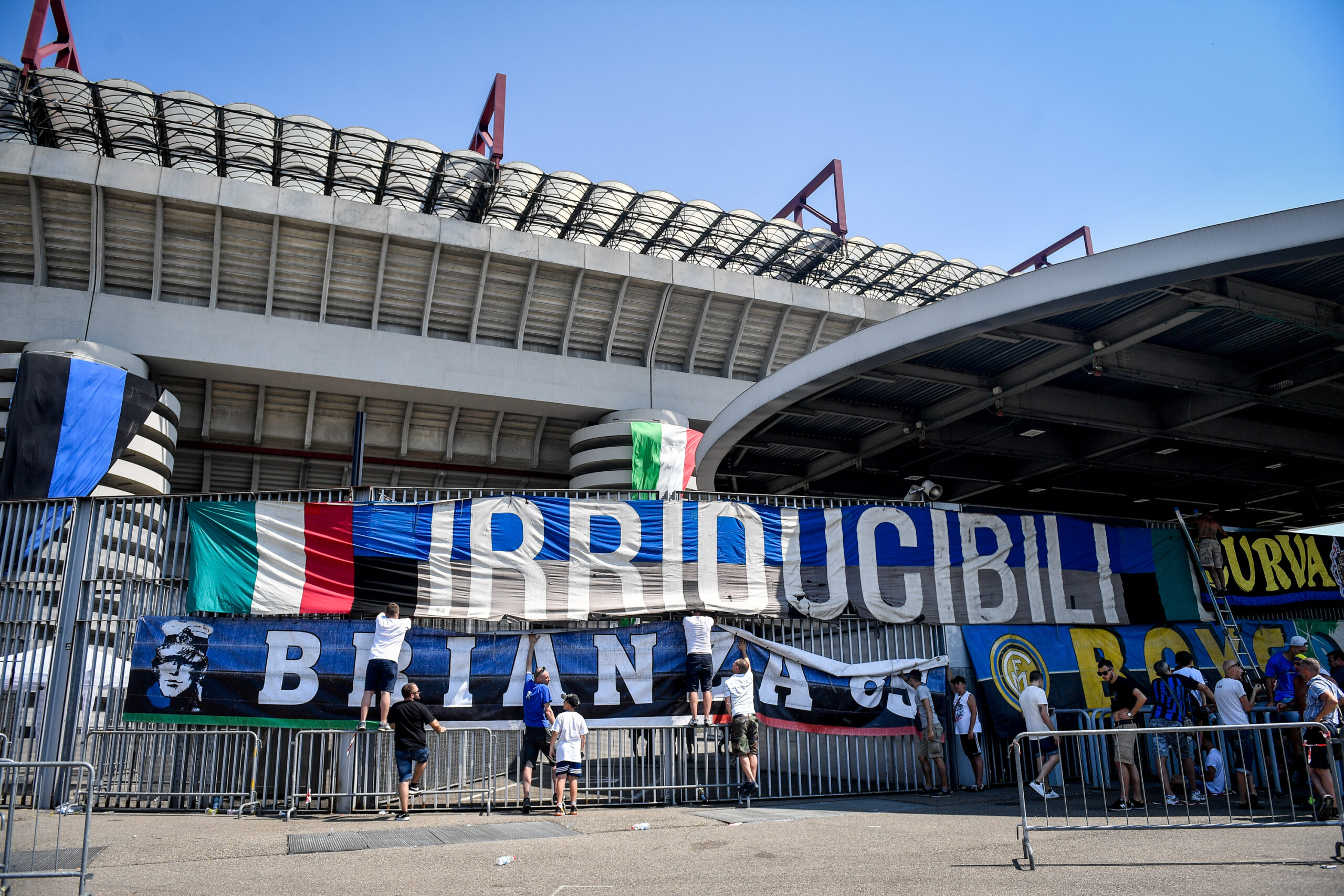 Biglietti finale di Champions: ultras esclusi, curve in protesta
