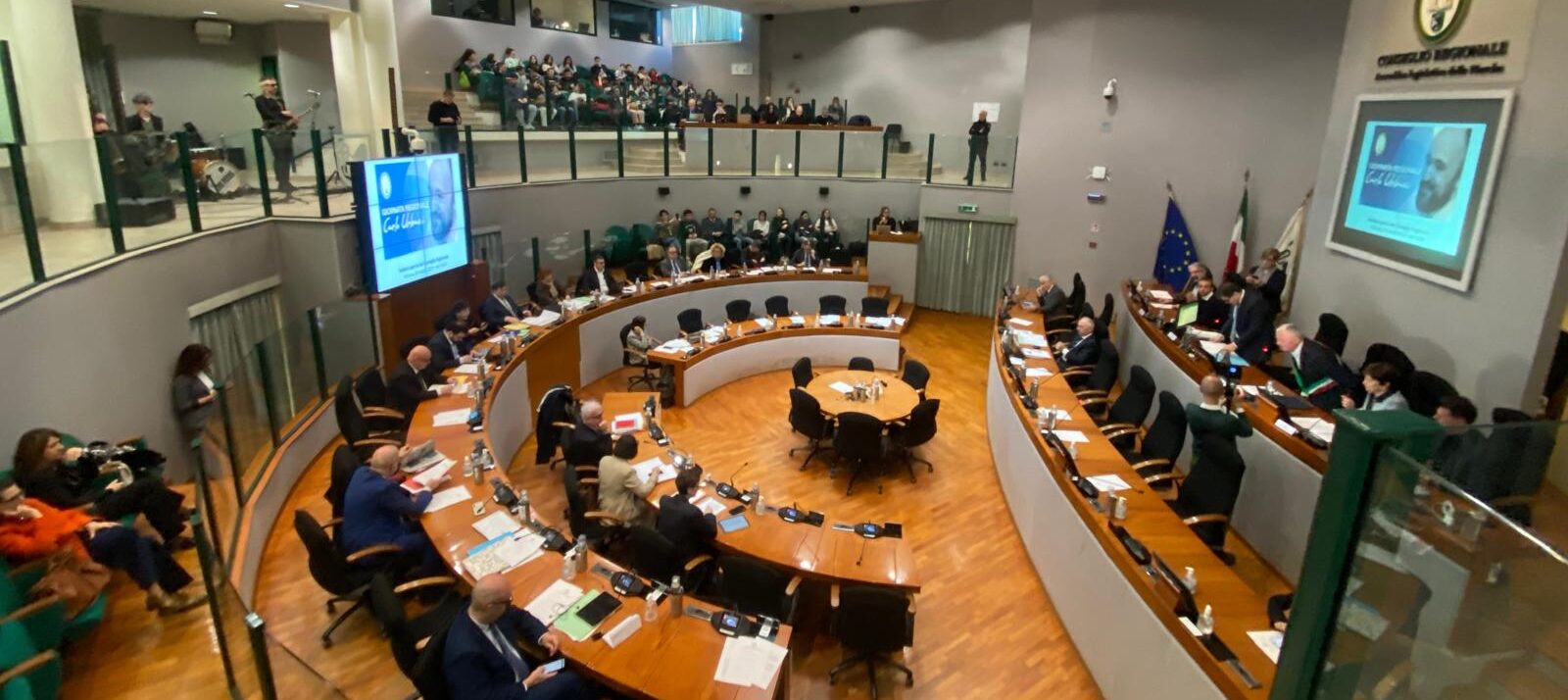 marche consiglio regionale pdl famiglia e tutela del lavoro