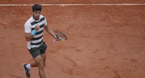 Roland Garros 2025, esordio ok per Alcaraz: Zeppieri battuto in tre set