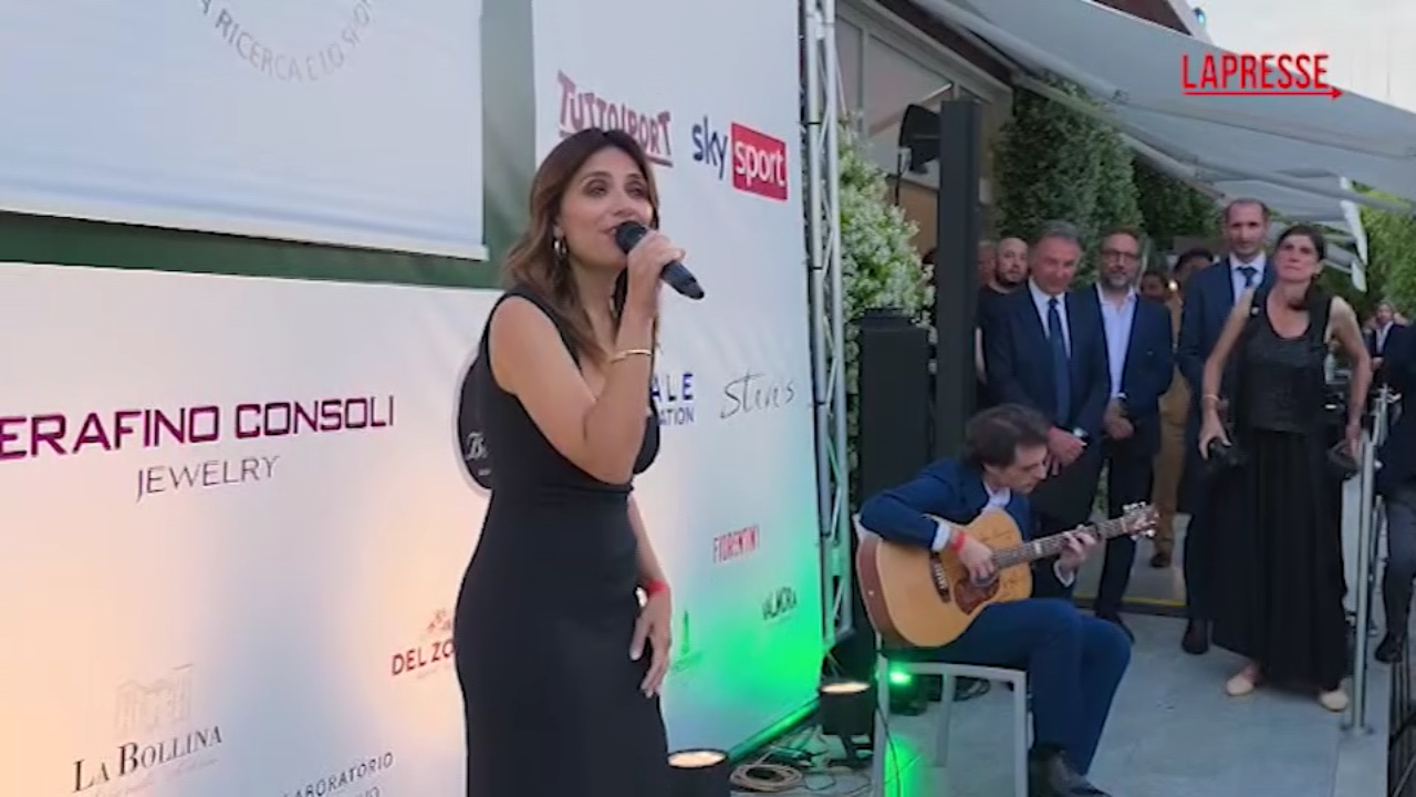 Serena Rossi canta “La canzone del sole”, l’omaggio a Gianluca Vialli Serena Rossi canta “La canzone del sole”, l’omaggio a Gianluca Vialli