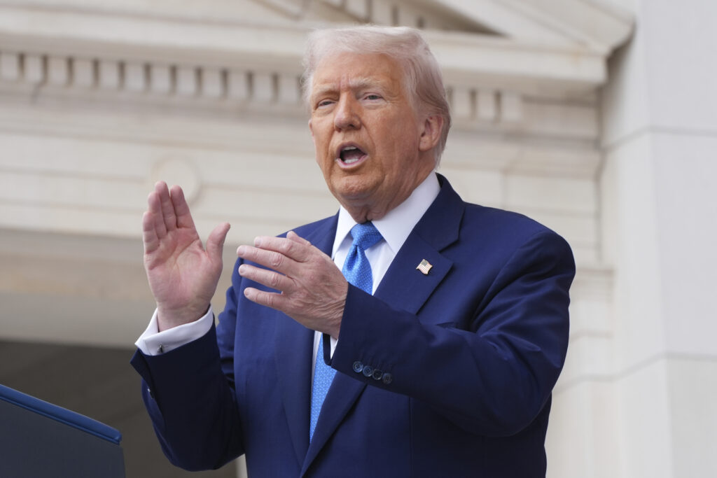 università trump valuta obbligo per studenti stranieri di sottoporsi a controllo social media