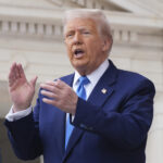 Università, Trump valuta obbligo per studenti stranieri di sottoporsi a controllo social media