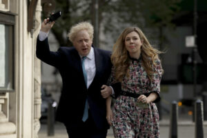 Boris Johnson e l'allora fidanzata Carrie Symonds