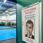 Macron e lo ‘schiaffo’ della moglie Brigitte: sui siti russi il presidente francese con un occhio nero
