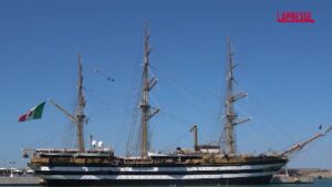 Amerigo Vespucci, il veliero della Marina Militare fa tappa a Civitavecchia