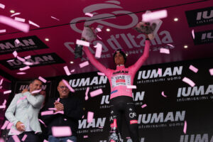 Giro d’Italia 2025, Del Toro vince la 17esima tappa e resta in rosa