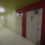 Carcere Ivrea, rivolta detenuti: 5 sul tetto