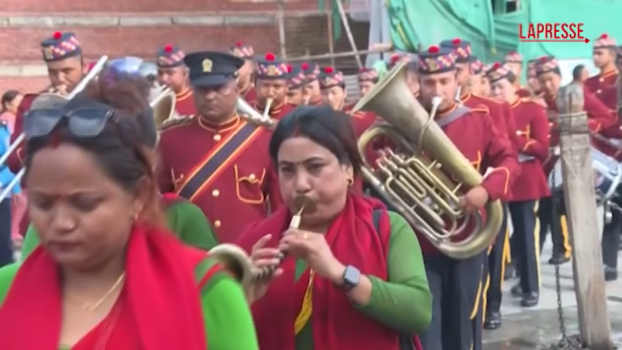 kathmandu le immagini della festa per l anniversario della conquista dell everest da Lapresse.it kathmandu le immagini della festa per l anniversario della conquista dell everest