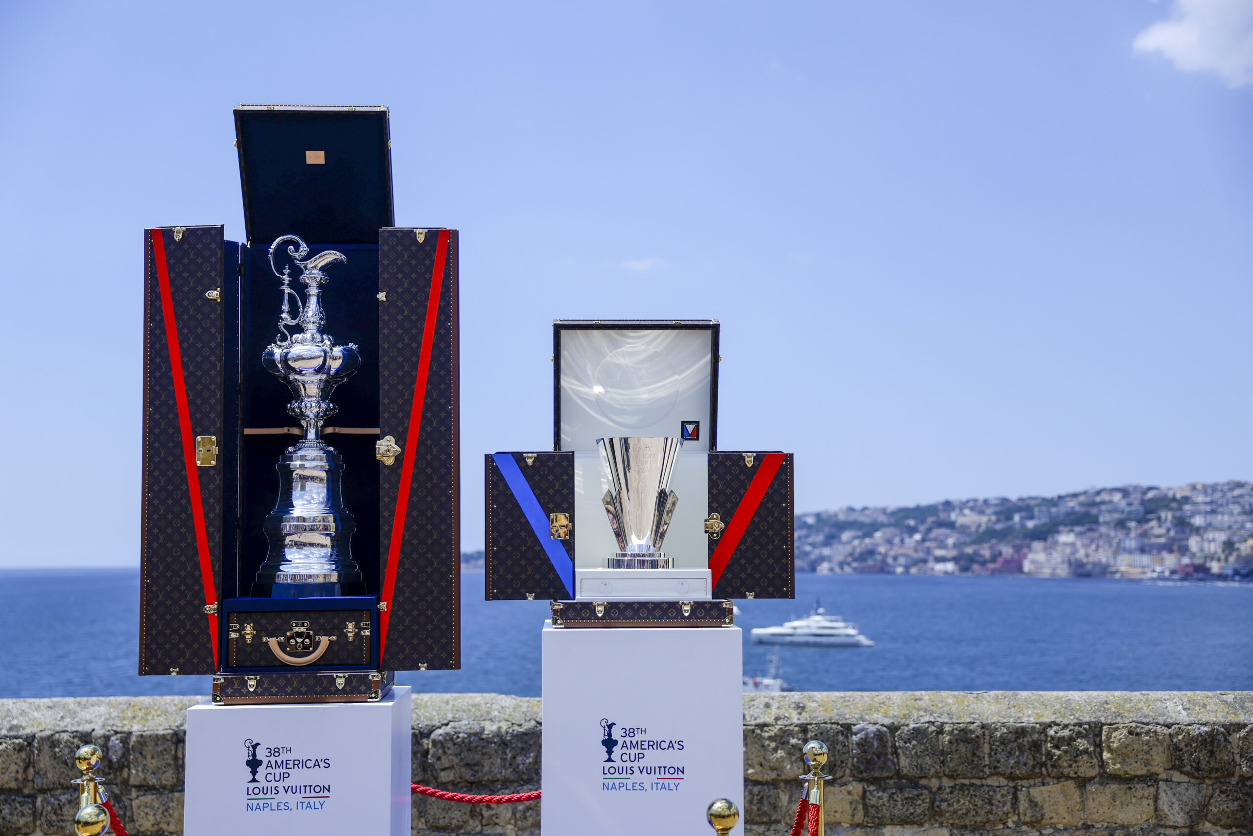 America’s Cup 2027 a Napoli, Alinghi attacca New Zealand: cosa è successo America’s Cup 2027 a Napoli, Alinghi attacca New Zealand: cosa è successo