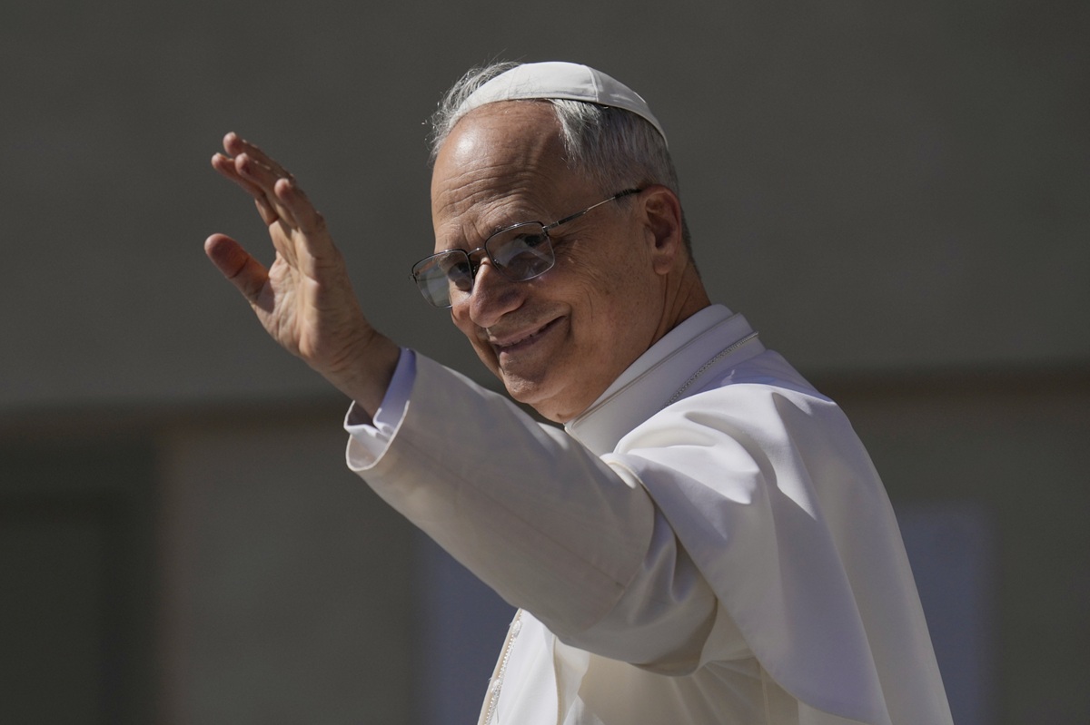 Papa Leone XIV visita il Palazzo Papale a Castel Gandolfo