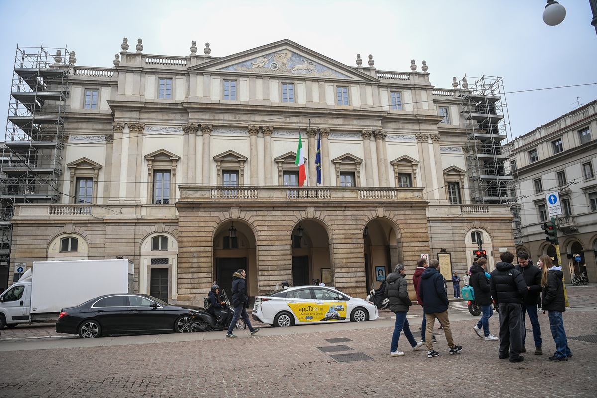Teatro alla Scala, licenziata maschera che gridò ‘Palestina libera’ Teatro alla Scala, licenziata maschera che gridò ‘Palestina libera’