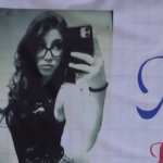 Martina Carbonaro, il flash mob dei compagni di scuola