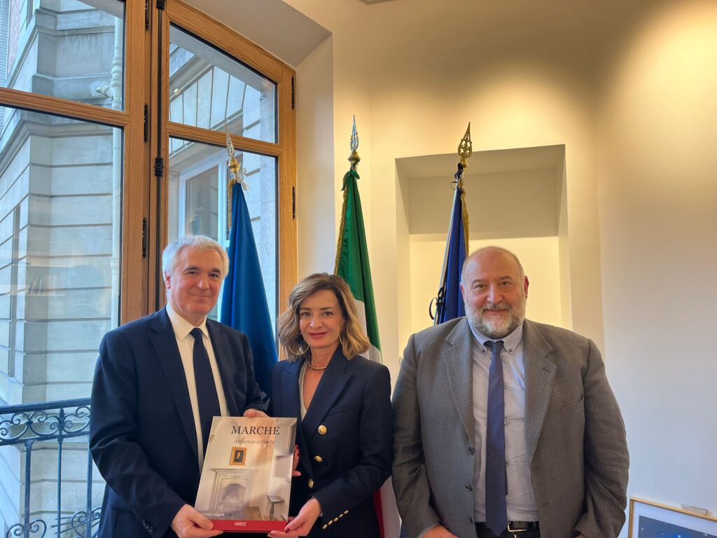 marche la regione a parigi nella sede dell ambasciata da Lapresse.it marche la regione a parigi nella sede dell ambasciata