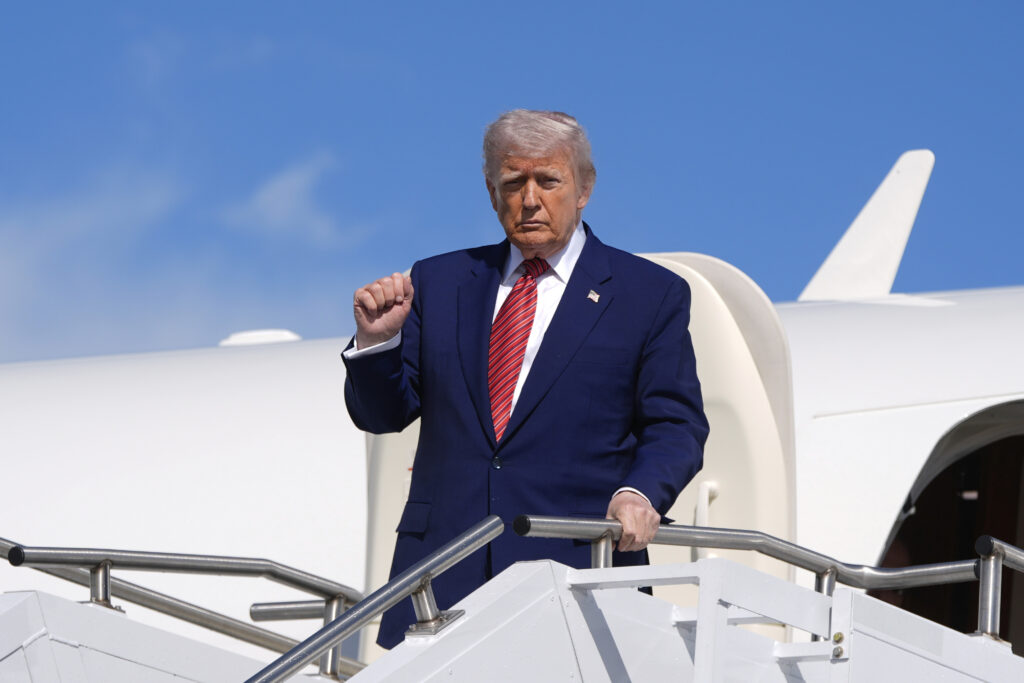 Dazi Usa, caos sentenze: Trump vince un appello ma si attende Corte Suprema Dazi Usa, caos sentenze: Trump vince un appello ma si attende Corte Suprema