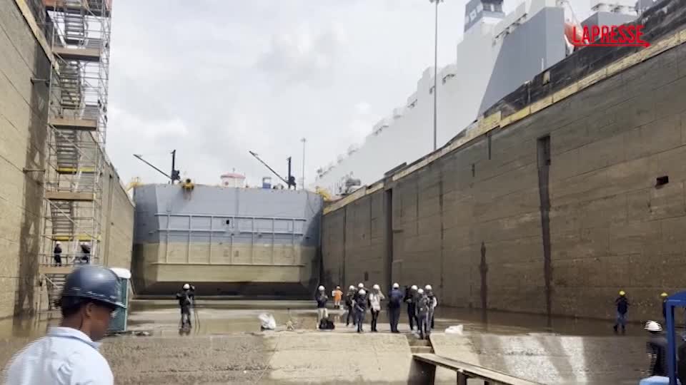 canale panama ‘chiuso e svuotato per lavori le immagini dall interno da Lapresse.it canale panama ‘chiuso e svuotato per lavori le immagini dall interno