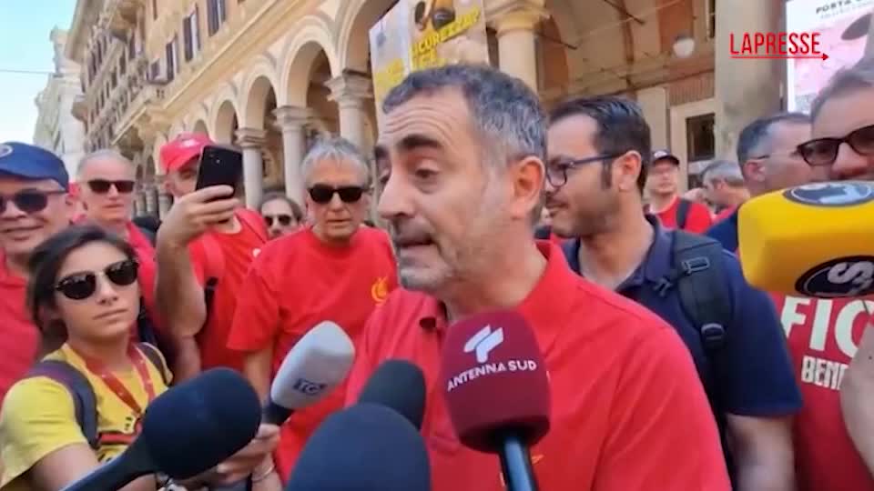 corteo contro dl sicurezza de palma fiom no al ‘decreto paura del governo da Lapresse.it corteo contro dl sicurezza de palma fiom no al ‘decreto paura del governo