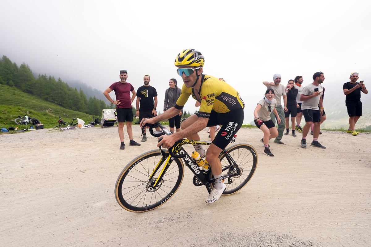 Giro d’Italia 2025, Yates nuova maglia rosa, Harper vince 20esima tappa a Sestriere: ordine d’arrivo e classifica Giro d’Italia 2025, Yates nuova maglia rosa, Harper vince 20esima tappa a Sestriere: ordine d’arrivo e classifica