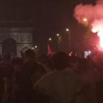 Parigi in delirio per la Champions, le immagini della notte di festa
