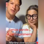 Martina Carbonaro, la madre e il video del panino in ricordo della figlia: polemica sui social