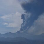 Etna, nuova eruzione e colata lavica a 3000 metri