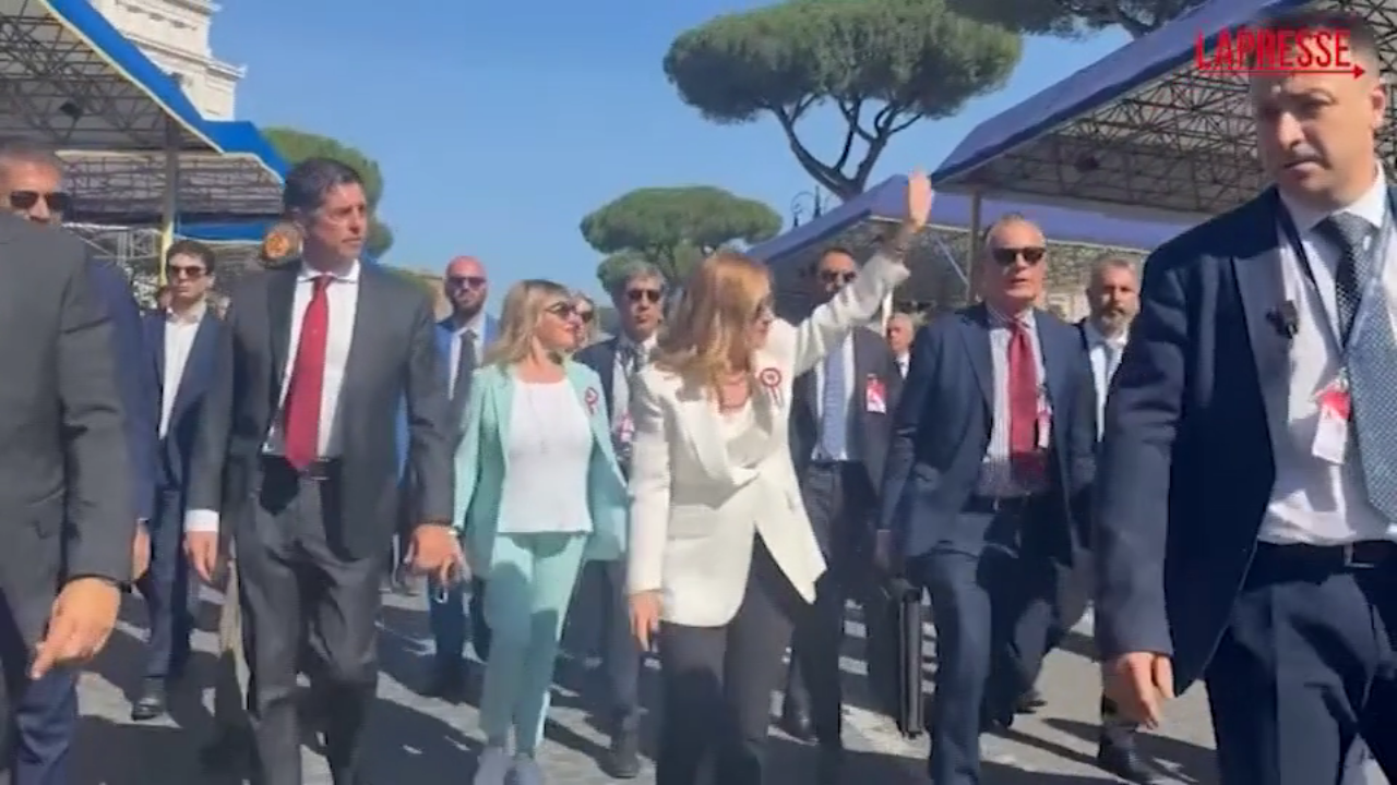 Referendum, Meloni: “Vado a votare e non ritiro la scheda” Referendum, Meloni: “Vado a votare e non ritiro la scheda”