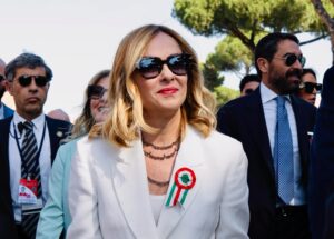 La presidente del Consiglio, Giorgia Meloni, durante la celebrazione del 2 giugno a Roma