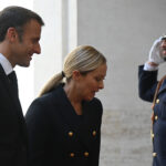 Meloni-Macron, domani l’incontro a Roma. Eliseo: “Nessun ostracismo verso la premier italiana”