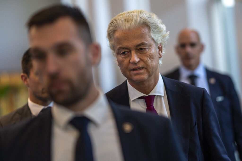 Olanda, Wilders ritira sostegno al governo