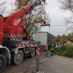 Milano, rapina in centro logistico a Lacchiarella: scappano dando fuoco ai camion e spargendo chiodi