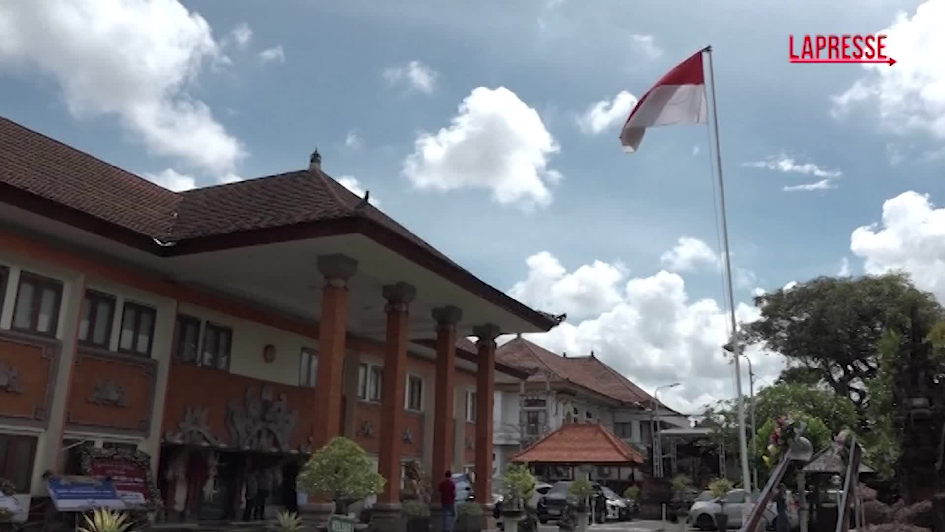 Indonesia: tre britannici rischiano pena morte per traffico droga Indonesia: tre britannici rischiano pena morte per traffico droga