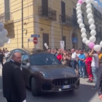 Martina Carbonaro, ai funerali la folla grida ‘Giustizia’