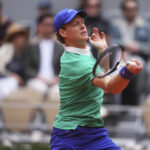 Sinner in semifinale al Roland Garros 2025: battuto Bublik 6-1, 7-5, 6-0