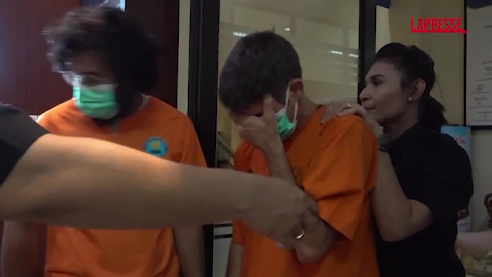 Indonesia, stranieri arrestati per traffico di stupefacenti: rischiano pena di morte Indonesia, stranieri arrestati per traffico di stupefacenti: rischiano pena di morte