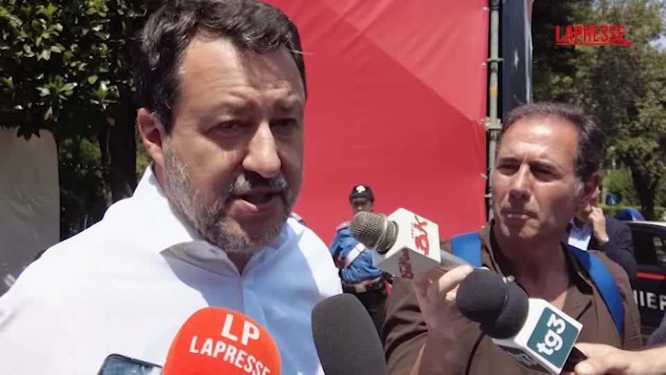 Dl Sicurezza, Salvini ad alleati: “Serve tavolo su castrazione chimica” Dl Sicurezza, Salvini ad alleati: “Serve tavolo su castrazione chimica”