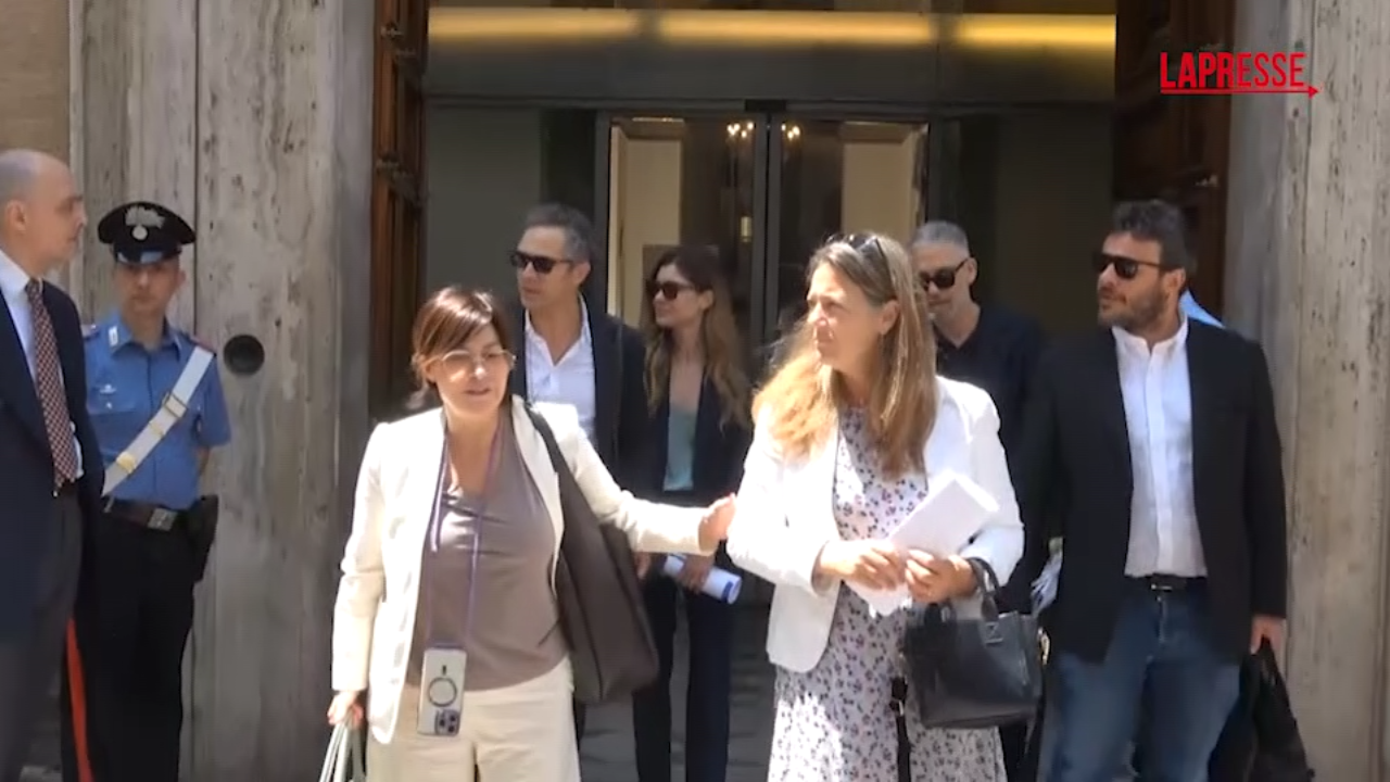 Cinema, la delegazione dei lavoratori dopo l’incontro con Giuli: “Molto costruttivo” Cinema, la delegazione dei lavoratori dopo l’incontro con Giuli: “Molto costruttivo”