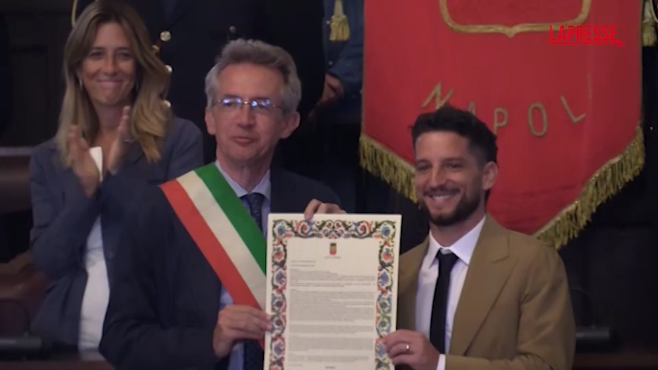 Napoli, a Mertens la cittadinanza onoraria: “Questa è la mia casa”