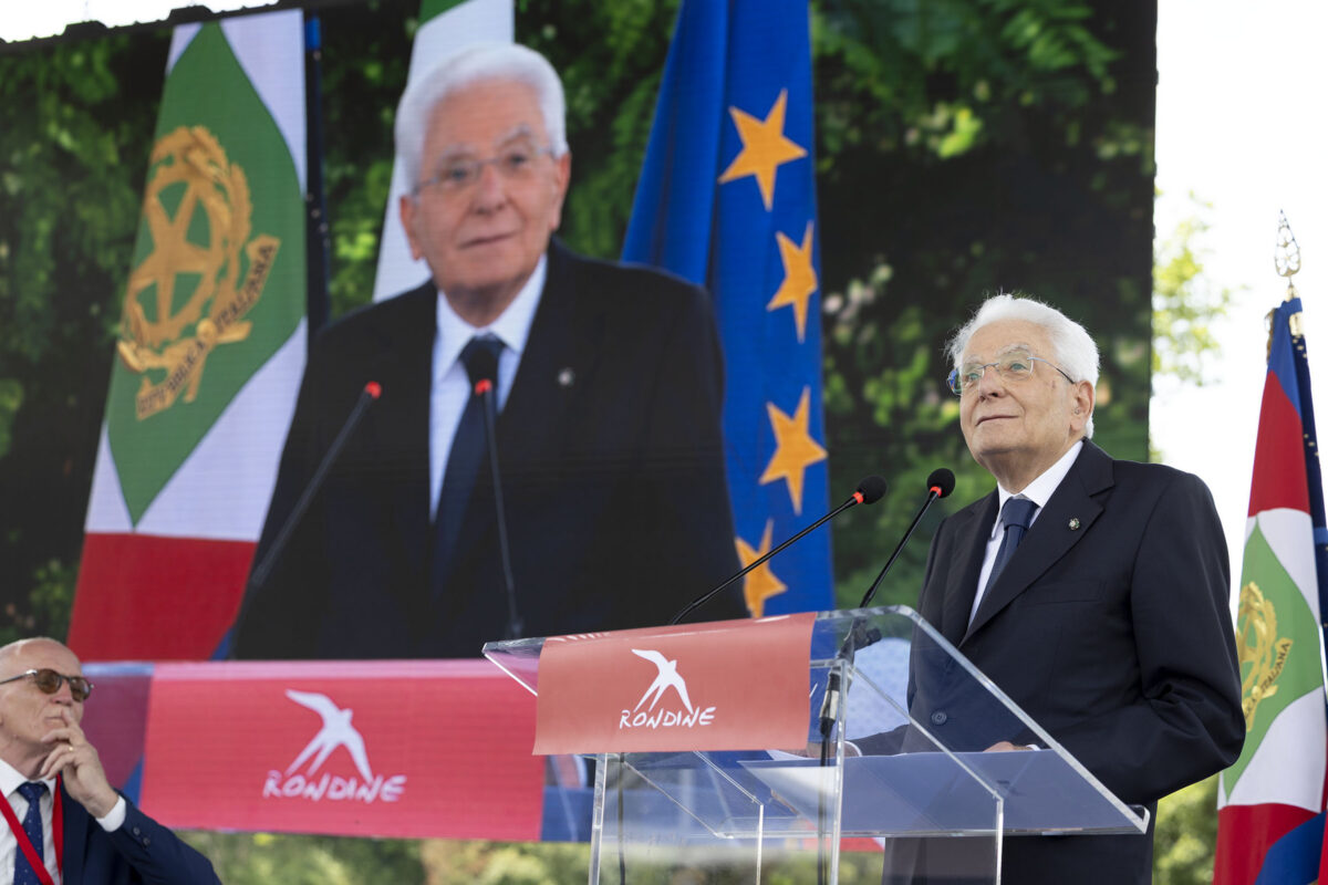 Mattarella: “Ue resista ad attacchi interni ed esterni, sia perno del dialogo internazionale”