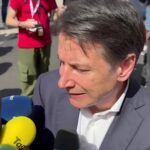 Manifestazione per Gaza a Roma, Conte: “Governo complice, cittadini dicono stop al genocidio”