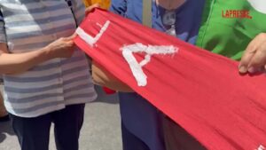 Roma, parte il corteo per Gaza: migliaia in piazza con bandiere e striscioni