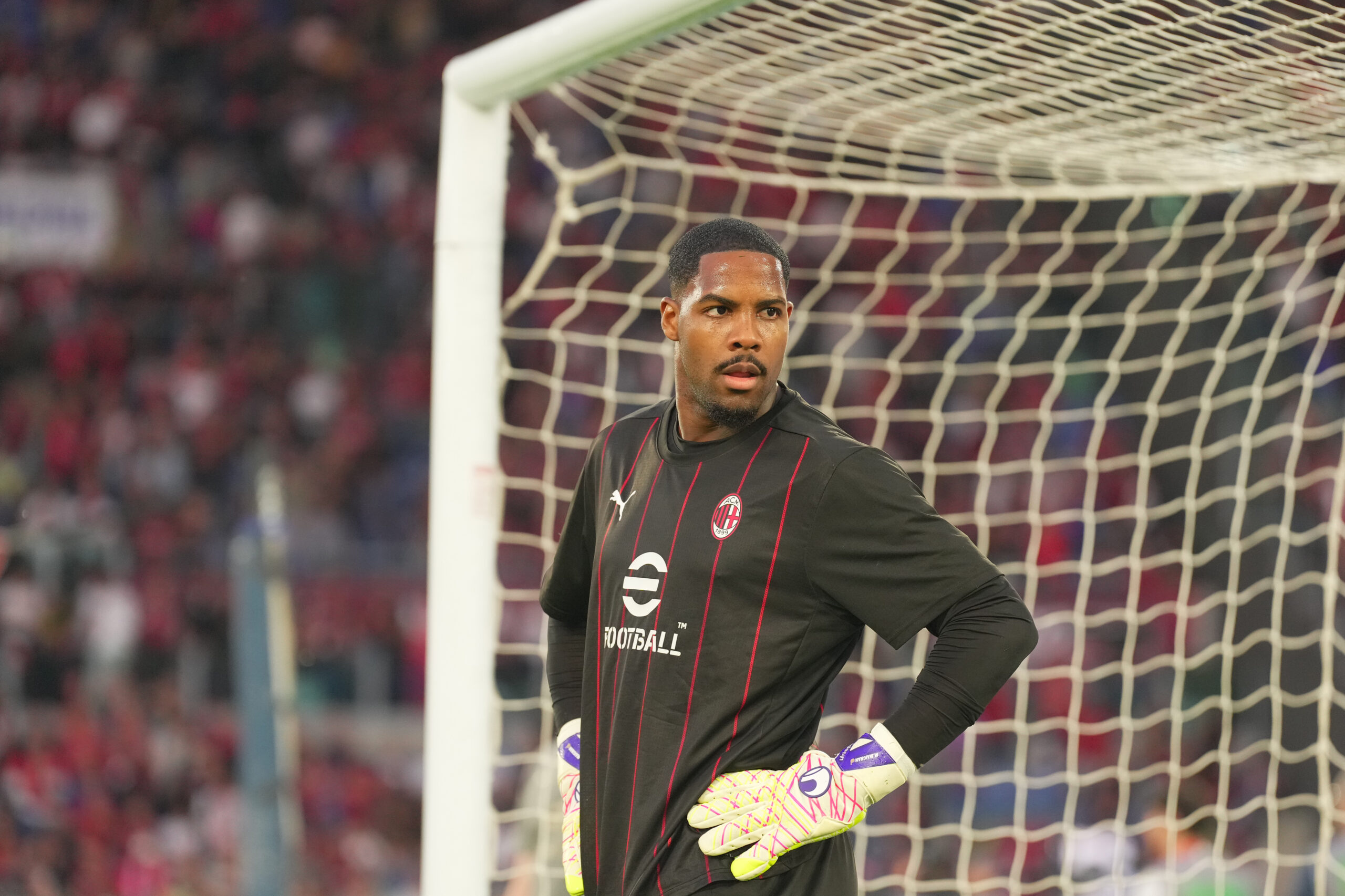 Milan, Maignan verso il Chelsea. I rossoneri pensano a Svilar