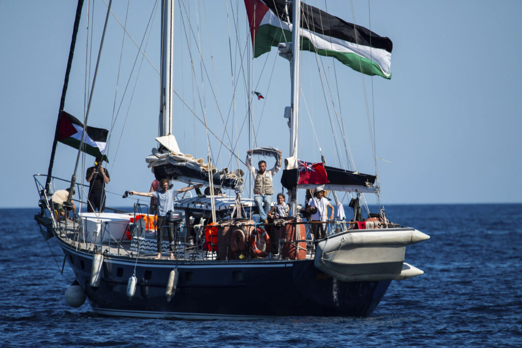 Gaza, Katz: “Impediremo alla Freedom Flotilla di arrivare”. Denunciati problemi al segnalatore di bordo Gaza, Katz: “Impediremo alla Freedom Flotilla di arrivare”. Denunciati problemi al segnalatore di bordo