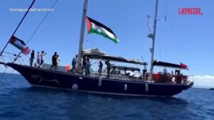 Freedom Flotilla verso Gaza, Katz avverte: “Non arriveranno, dato mandato all’Idf”
