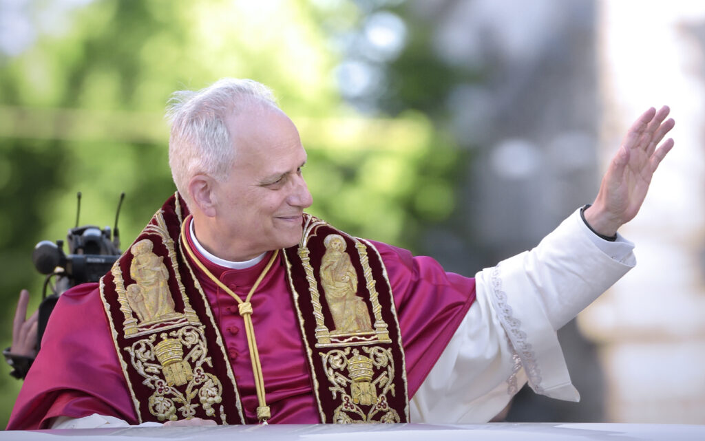 papa leone xiv alla messa di pentecoste focus sui femminicidi
