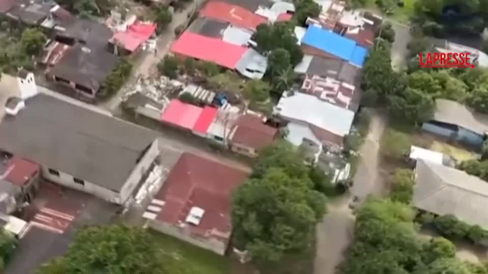 Colombia, terremoto di magnitudo 6.3: le immagini dall’elicottero